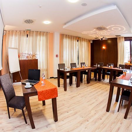 Hotel Impozant Valca Luaran gambar