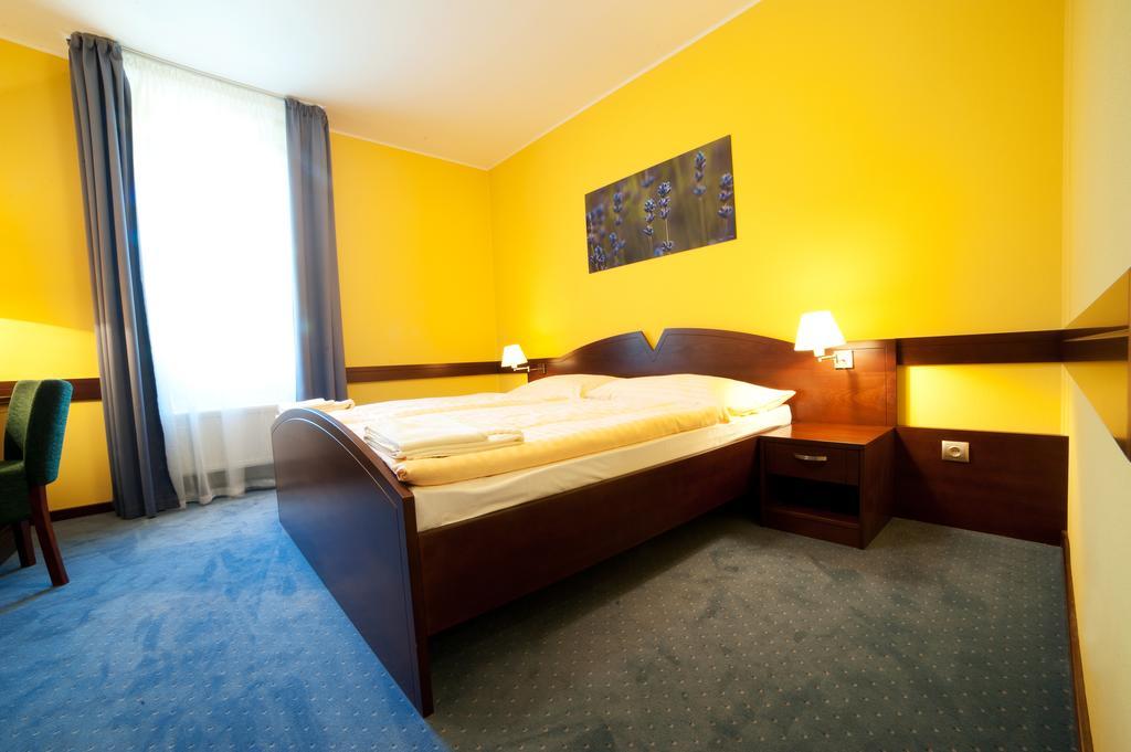 Hotel Impozant Valca Luaran gambar