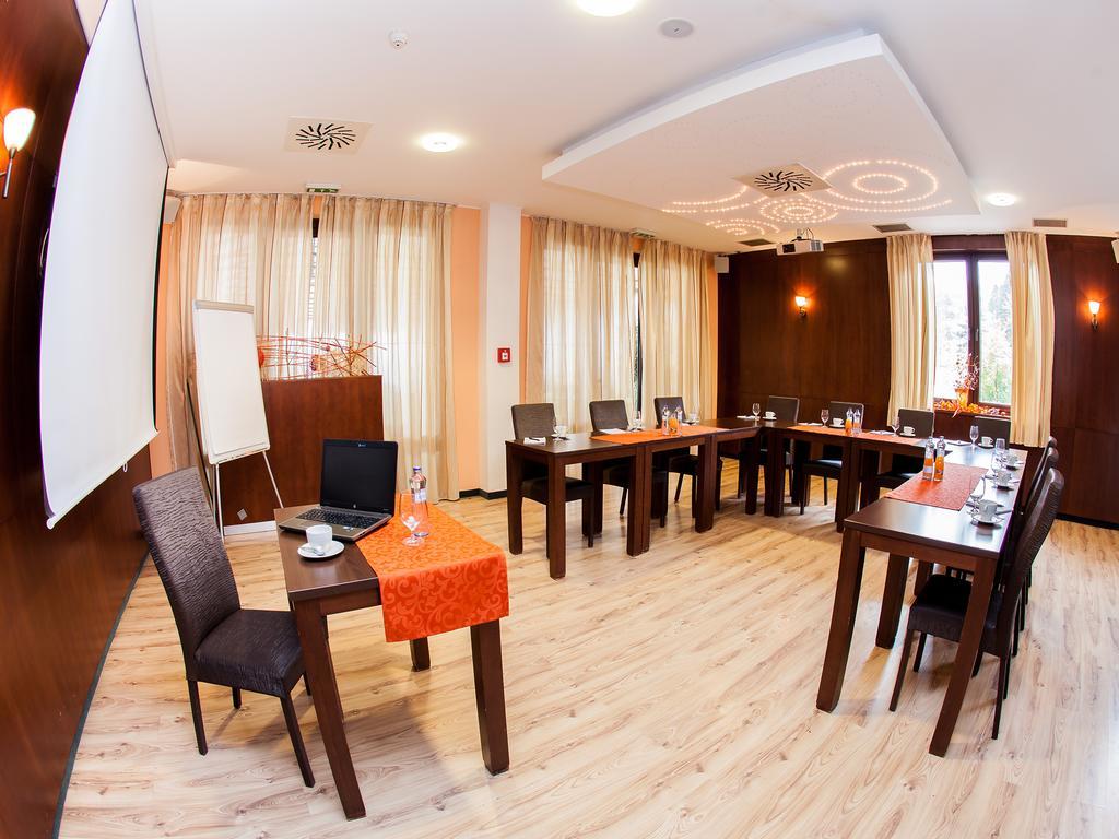 Hotel Impozant Valca Luaran gambar